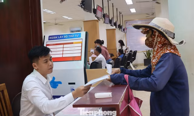'Tấm vé' cuối vào công chức cho 9 trường hợp bị lỡ suất ở Đắk Lắk