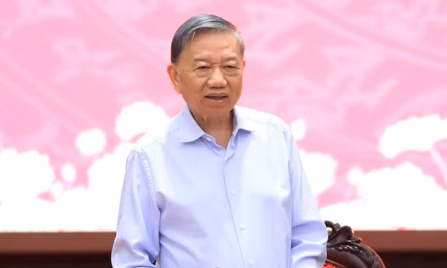 Không áp một mặt bằng tổ chức biên chế cho địa bàn khác nhau về dân số, khối lượng công việc