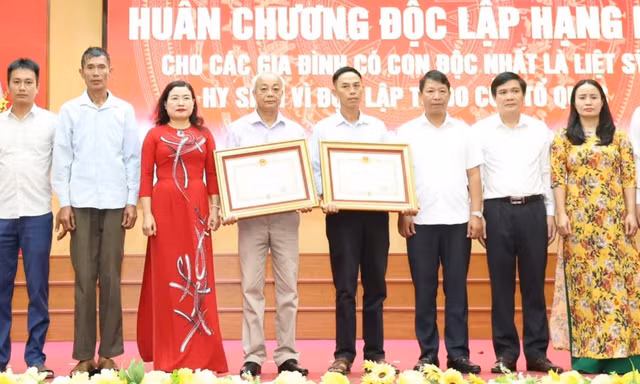 Chuyện đặc biệt về hai gia đình có con độc nhất hy sinh vì Tổ quốc