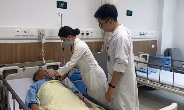 Ông D. được điều trị ung thư ngay trên quê mình
