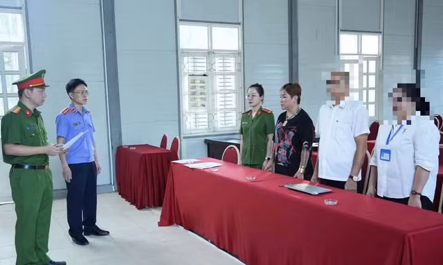 Thảo Rằn Ri bị khởi tố, cho vay với lãi suất 182,5%/năm