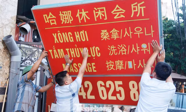 Bắc Ninh tháo dỡ hàng loạt biển hiệu chữ nước ngoài lấn át tiếng Việt