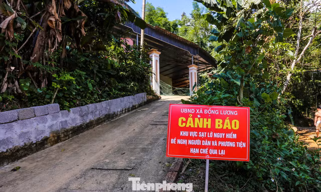Cận cảnh khu vực Thanh Hóa vừa công bố tình huống khẩn cấp do sạt lở