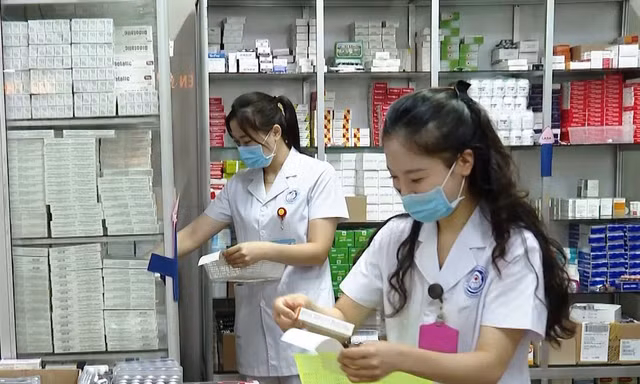 Dự kiến bổ sung thuốc ung thư thế hệ mới vào danh mục bảo hiểm y tế chi trả