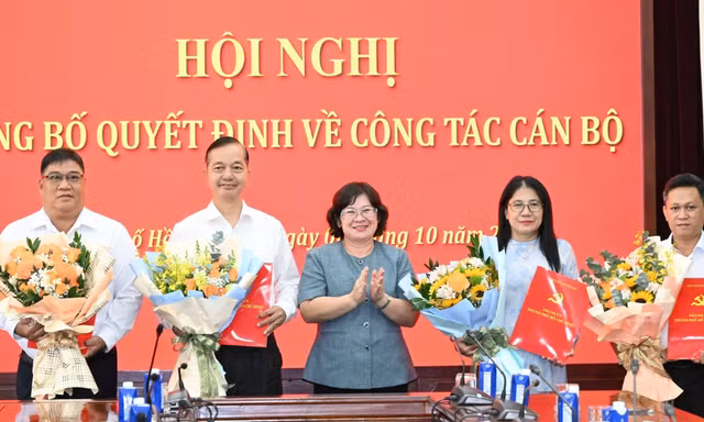 Thành ủy TPHCM điều động 4 cán bộ chủ chốt