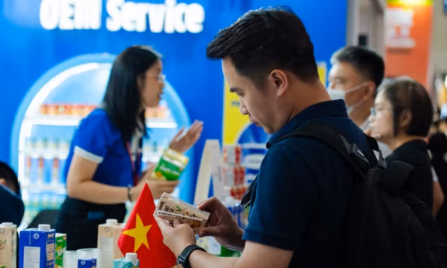 Nhiều doanh nghiệp lo ngại, nếu quy định mới được thông qua thì việc thay đổi mẫu mã, tuân thủ báo cáo, thực hiện thủ tục đăng ký cũng phát sinh chi phí rất lớn, kinh doanh bị cản trở 