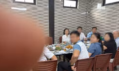 Bí thư xã bị phản ánh 'tụ tập ăn uống, sử dụng rượu, bia' trong giờ hành chính nói gì? 