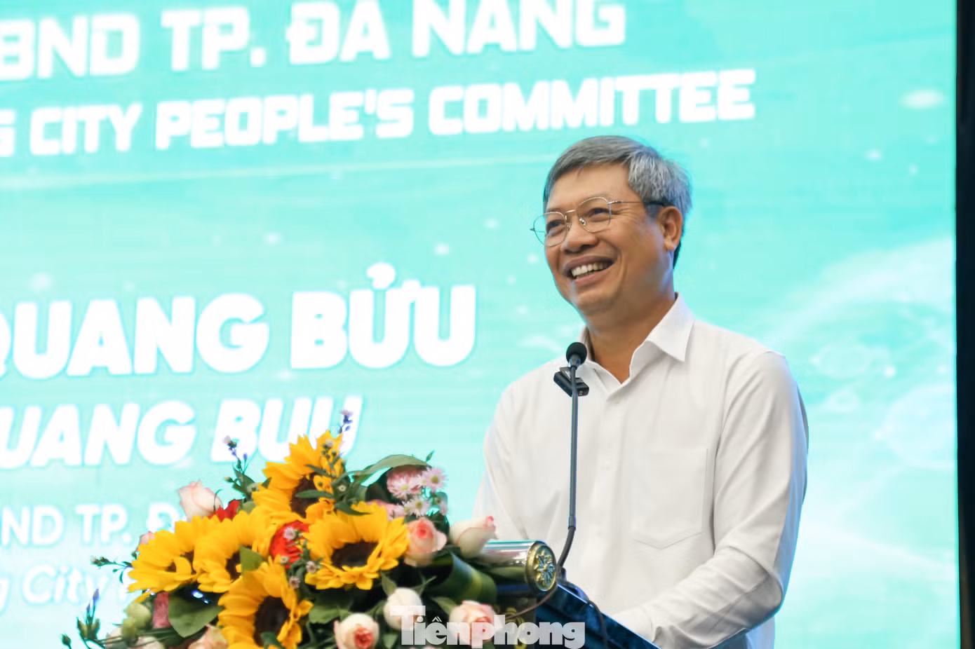tp-10-nam-khoi-nghiep-1.jpg