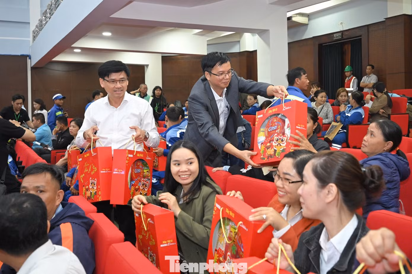 tp-xay-tet-cong-nhan-19.jpg