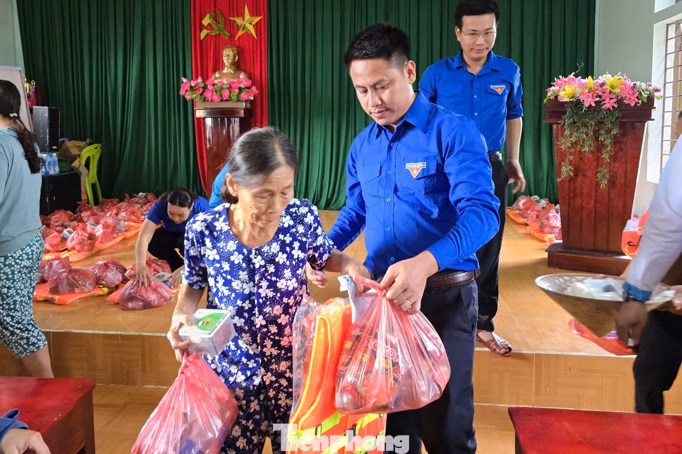 tp-hang-ngan-suat-qua-4-6014.jpg