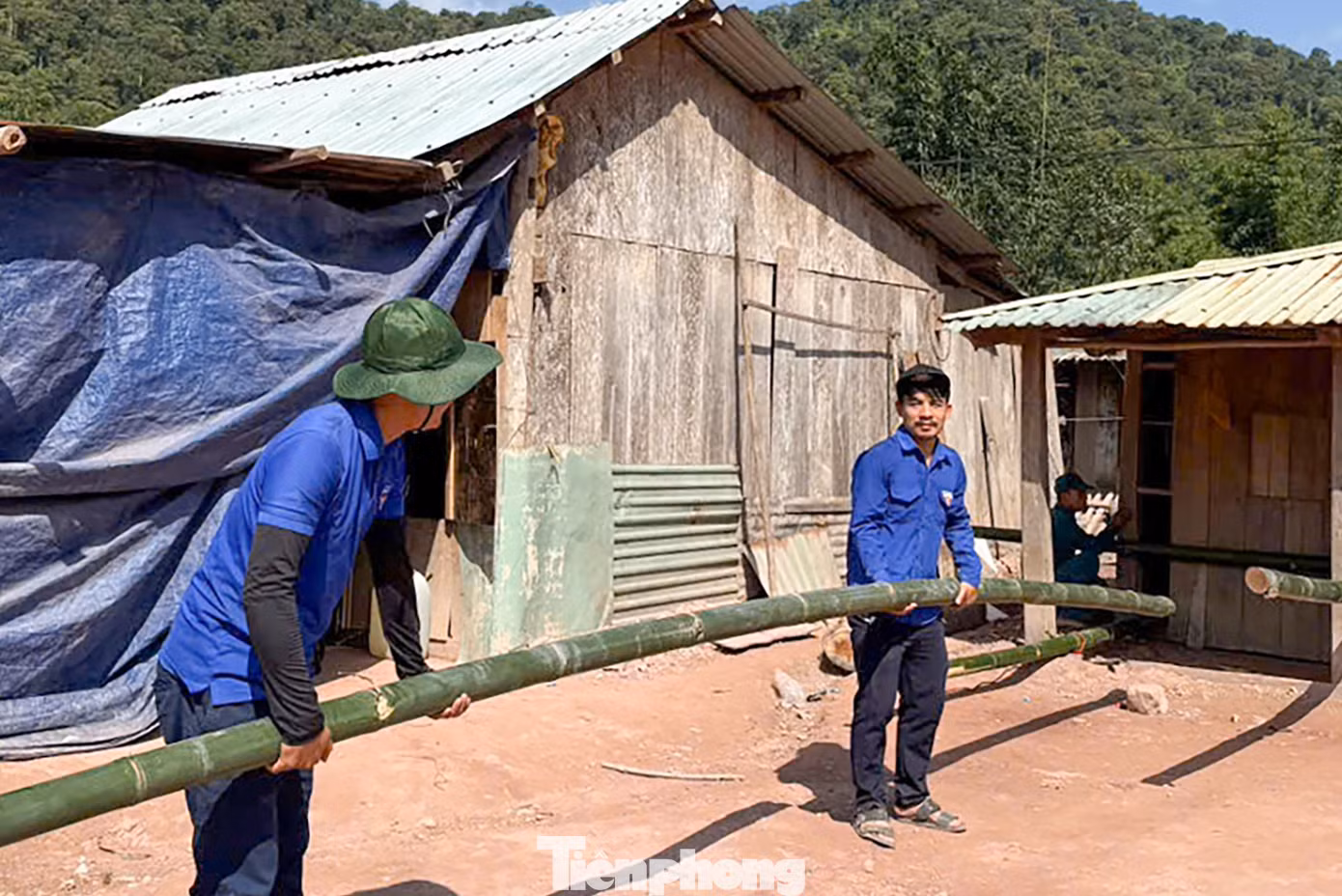 tp-than-den-ao-xanh-doi-nha-4.jpg