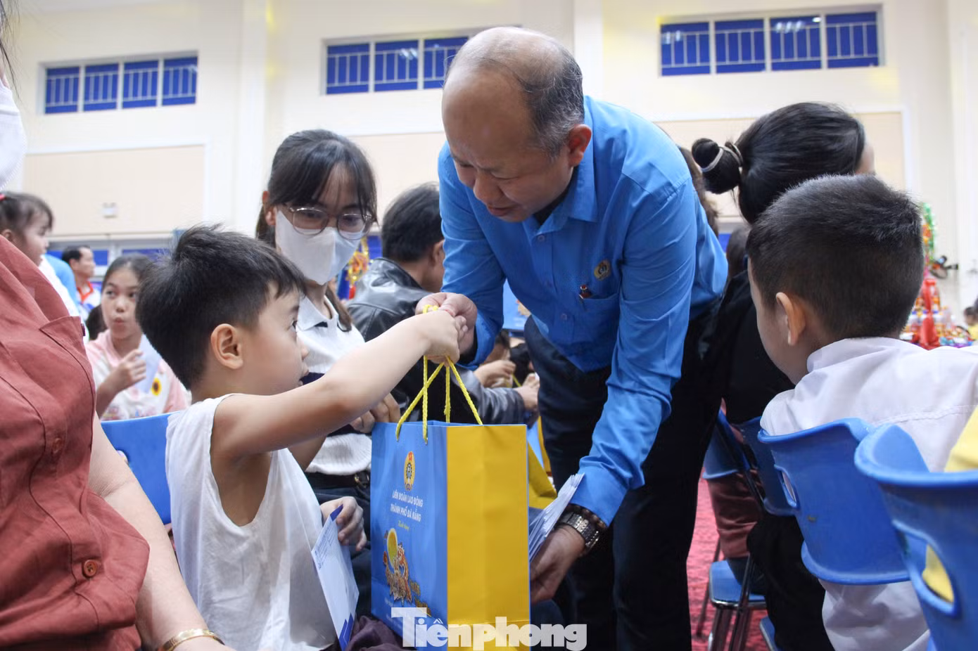 tp-trung-thu-cong-nhan-4.jpg