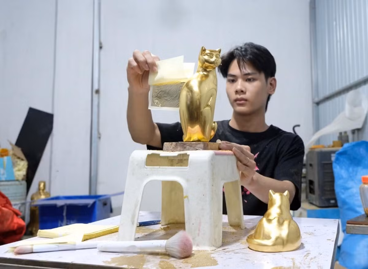 linh vật hình mèo chiêu tài