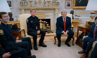 Tổng thống Mỹ Trump đón thiếu niên 16 tuổi tại Nhà Trắng sau màn cứu người gây sốt