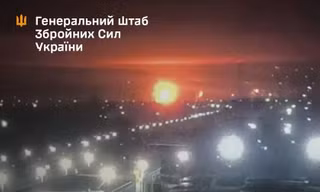 Nhà máy nâng cấp oanh tạc cơ Tu-95 Nga bốc cháy sau đòn không kích của Ukraine
