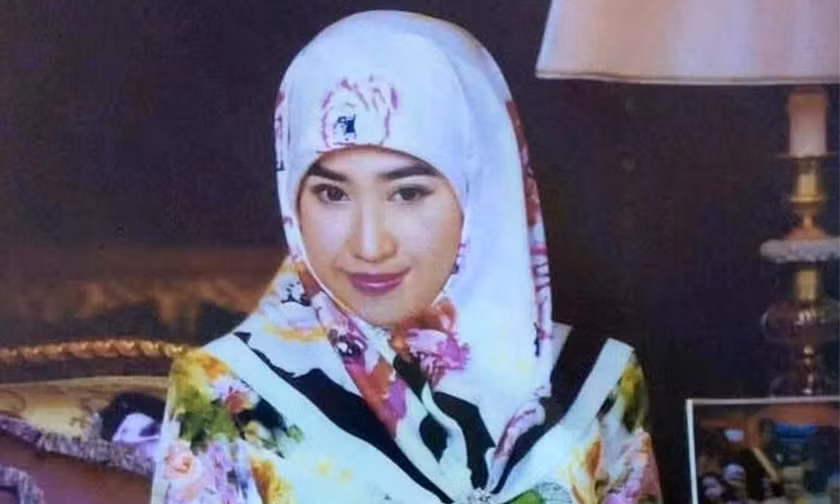 Quốc vương Brunei tước hết danh hiệu con dâu