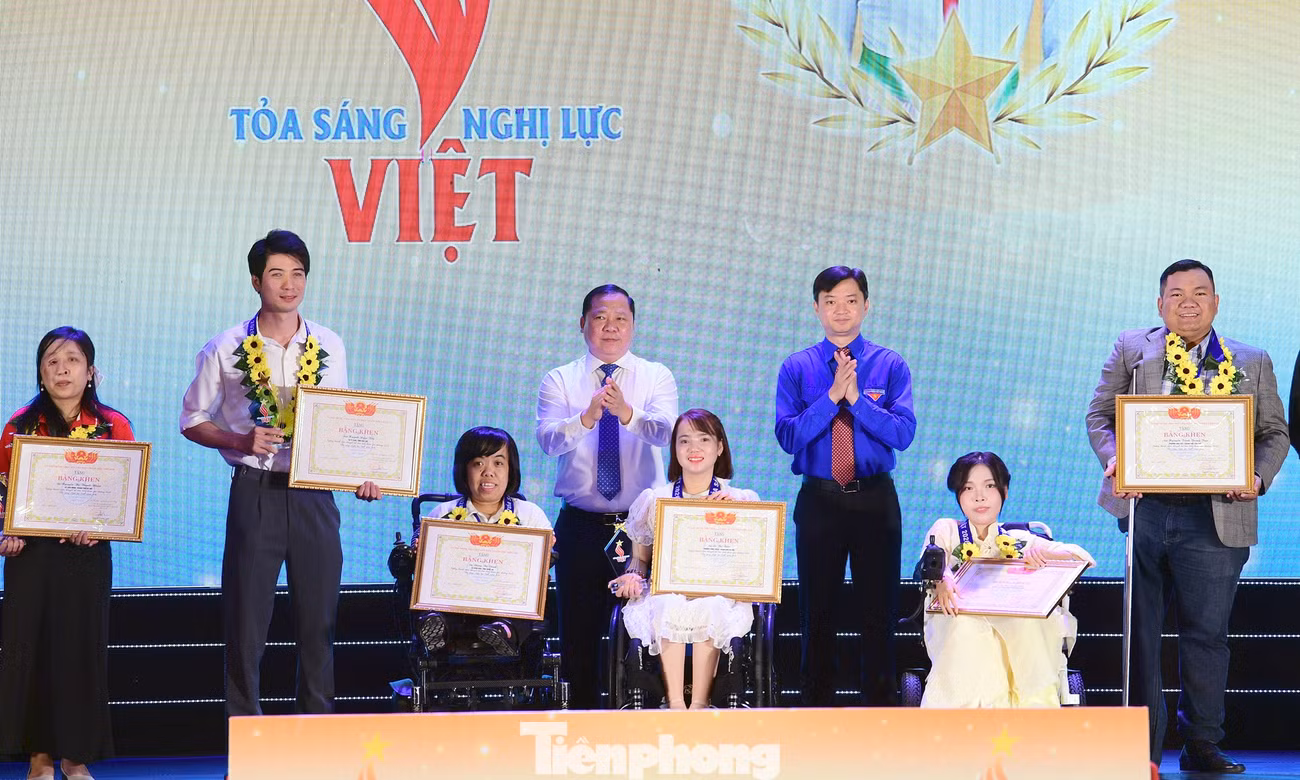 Vinh danh 26 gương thanh niên 'Tỏa sáng Nghị lực Việt' năm 2026