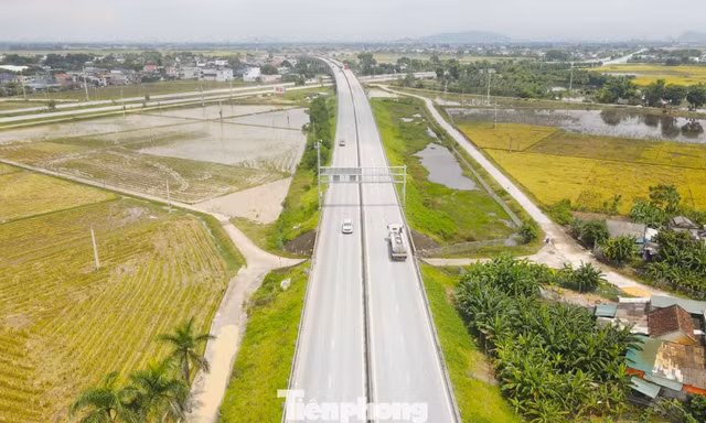 Đề xuất gần 180.000 tỷ 'lên đời' 18 đoạn tuyến cao tốc Bắc - Nam