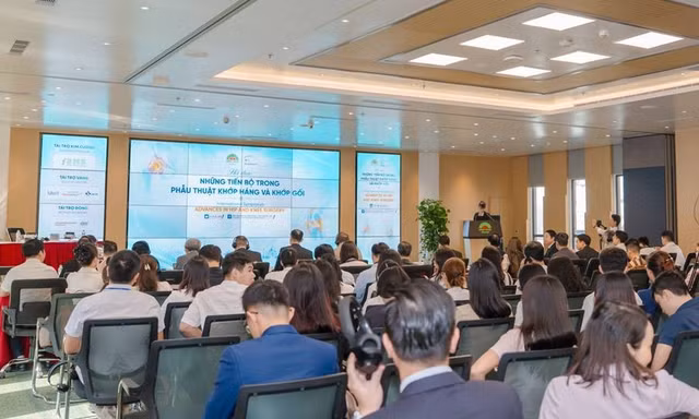 Thay lại khớp gối: Không chỉ kiểm soát đau mà còn hướng tới phục hồi vận động như lần mổ đầu