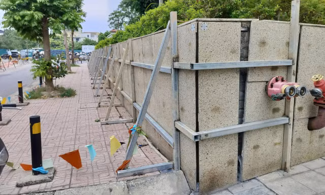 Hà Nội yêu cầu kiểm tra chung cư bị lún, nứt 