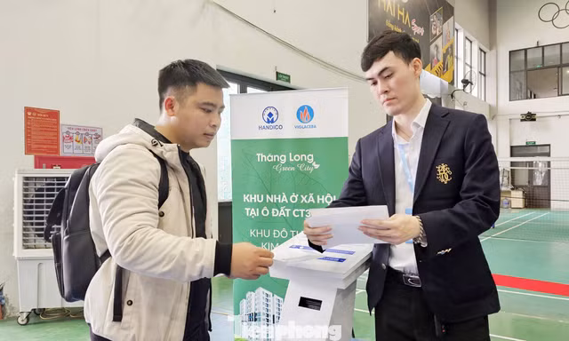 Cận cảnh quy trình bấm số, nhận hồ sơ nhà ở xã hội từ 900 triệu đồng/căn