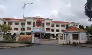 Nhiều lãnh đạo diện Tỉnh uỷ Cà Mau, Đắk Lắk quản lý xin nghỉ hưu trước tuổi
